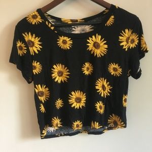 Love J | Yellow Daisy Crop Top